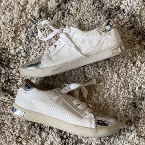 Micheal Kors | Kids Metallic Sneakers Sz 2